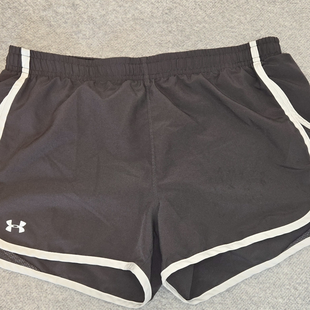 Women's Small Petite Under Armor Athletic Shorts- Gray
